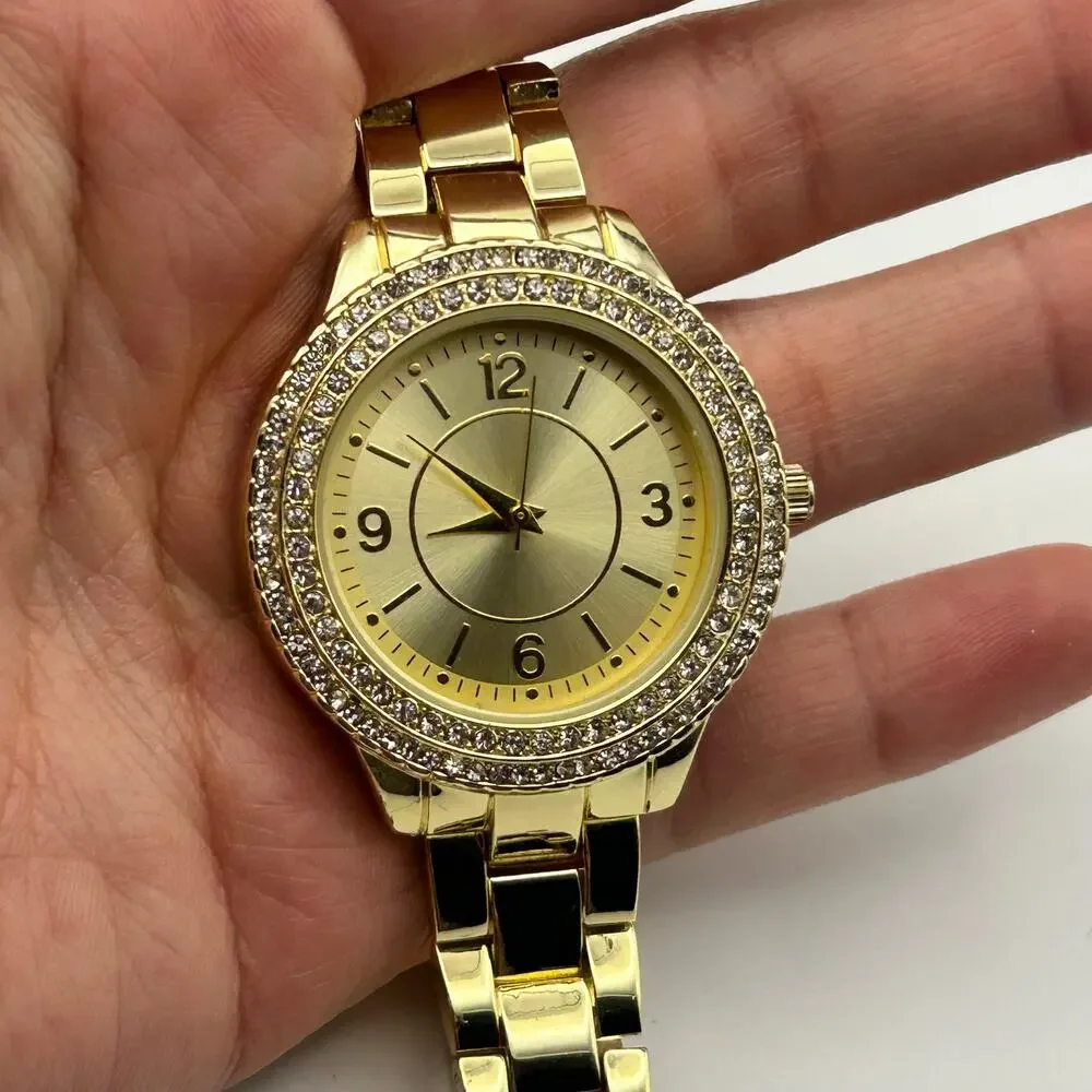 Women’s Gold-tone Crystal Accented Bezel Fashion Watch Working New Battery